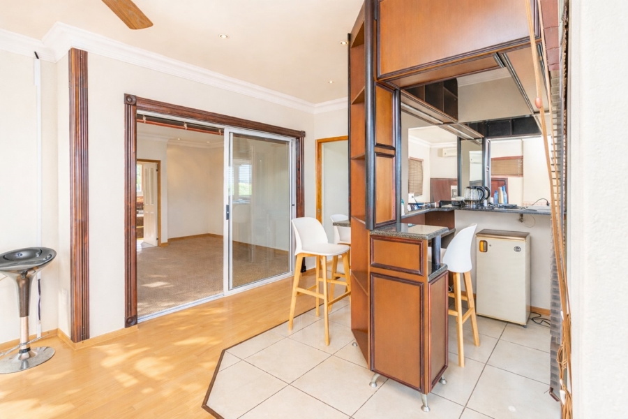 5 Bedroom Property for Sale in Caribbean Beach Club North West